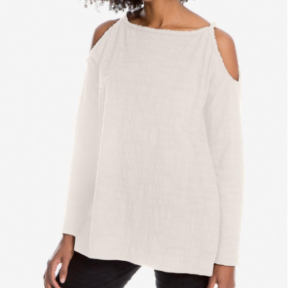 Max Studio London Textured Cold-Shoulder Top - Picture 2 of 8